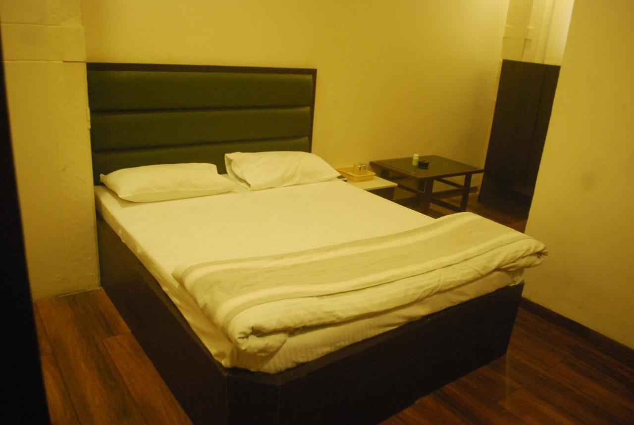 Hotel New Sunder Indore Zewnętrze zdjęcie