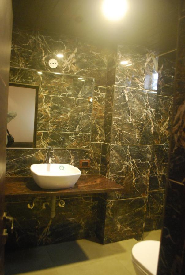 Hotel New Sunder Indore Zewnętrze zdjęcie