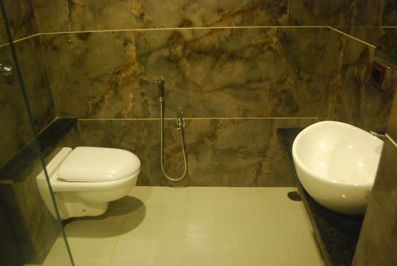 Hotel New Sunder Indore Zewnętrze zdjęcie