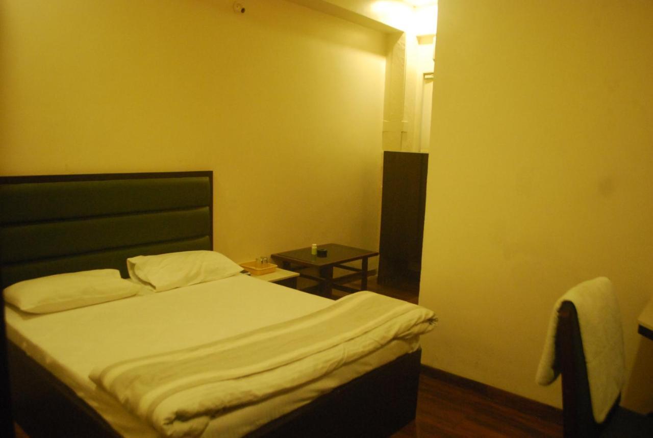 Hotel New Sunder Indore Zewnętrze zdjęcie